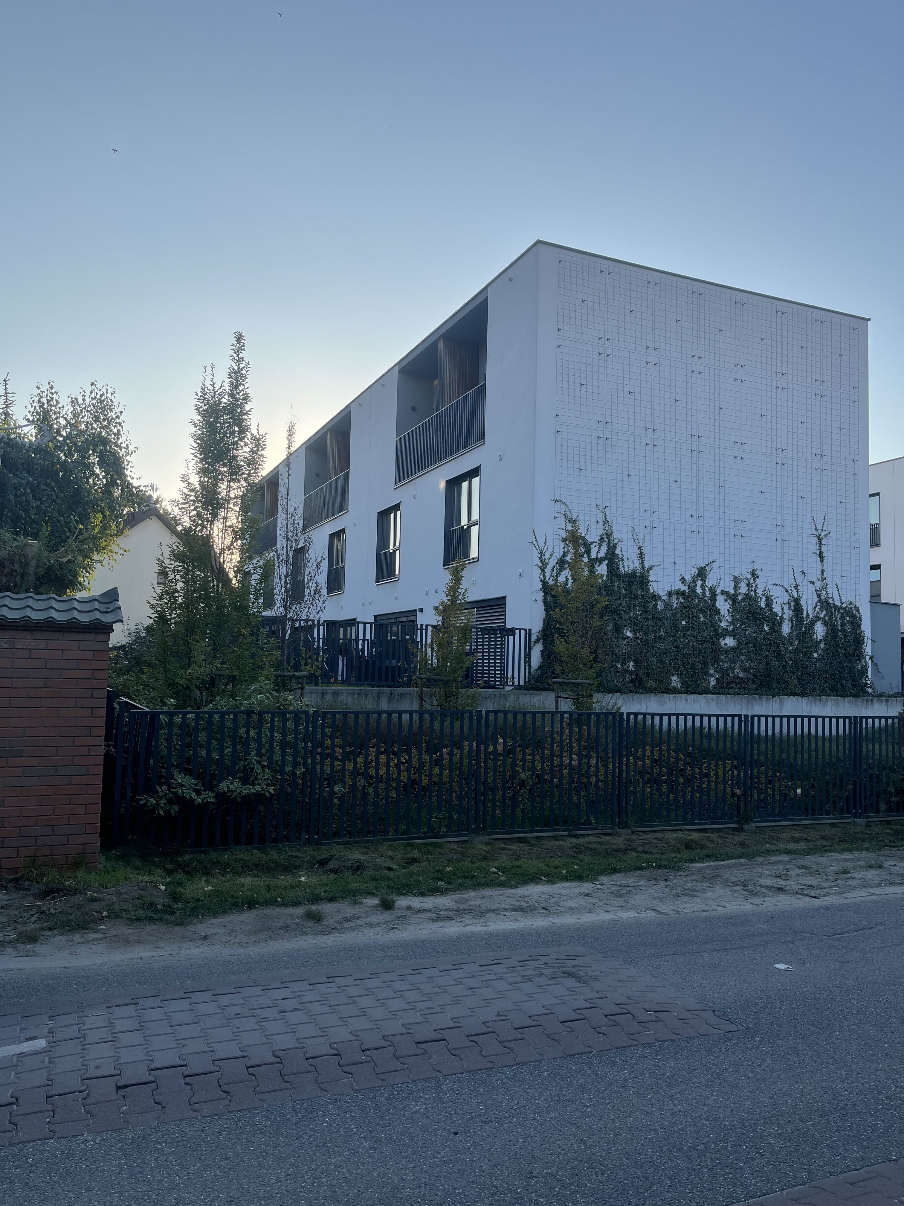 Side of Villa De Charme with recessed balconies and private gardens